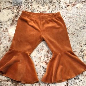 Bailey’s Blossoms bell bottoms size 6-9 months